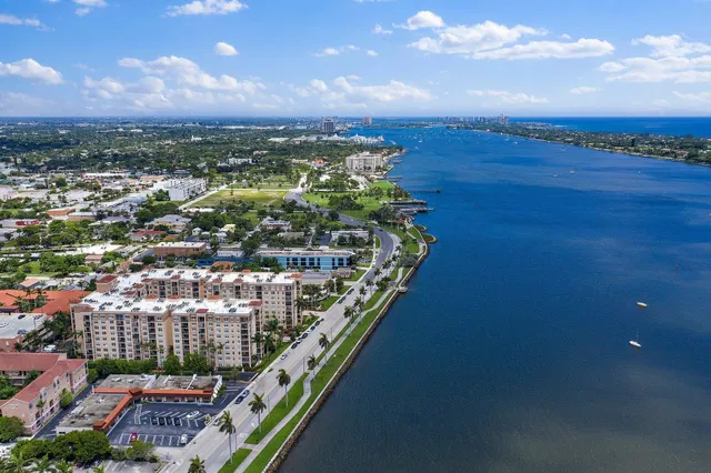 Downtown West Palm Beach Unit 303 photo 29