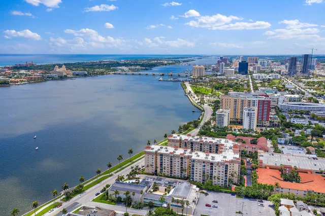Downtown West Palm Beach Unit 303 photo 31
