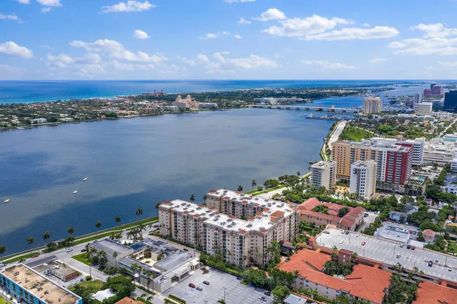 Downtown West Palm Beach Unit 303 photo 32