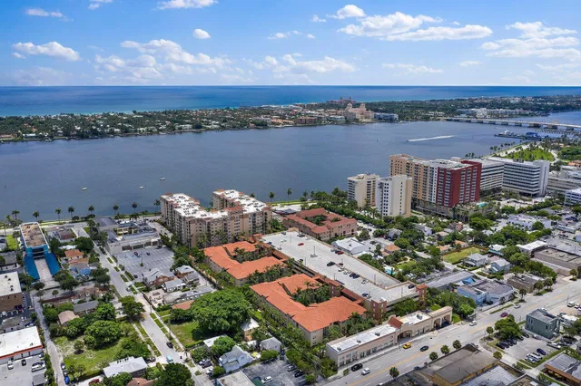 Downtown West Palm Beach Unit 303 photo 34