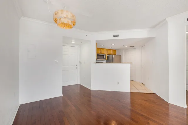 Flagler Pointe Unit 608 photo 4