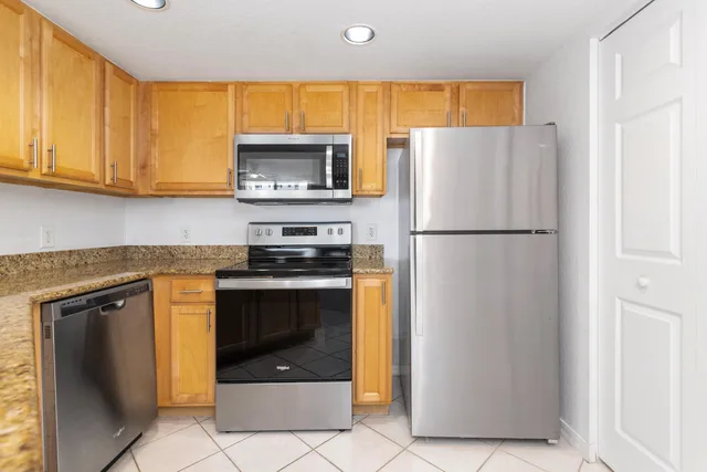Flagler Pointe Unit 608 photo 6