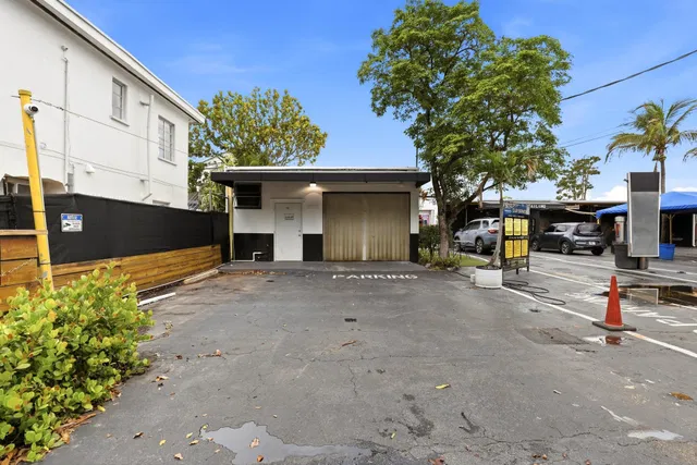 Residence photo 2