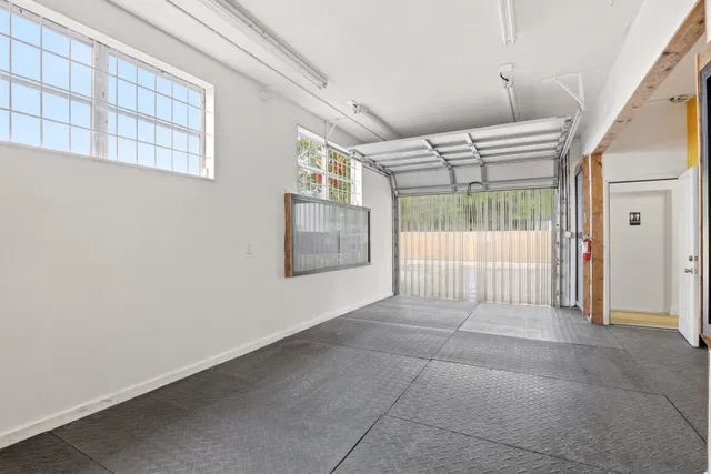 Residence photo 17