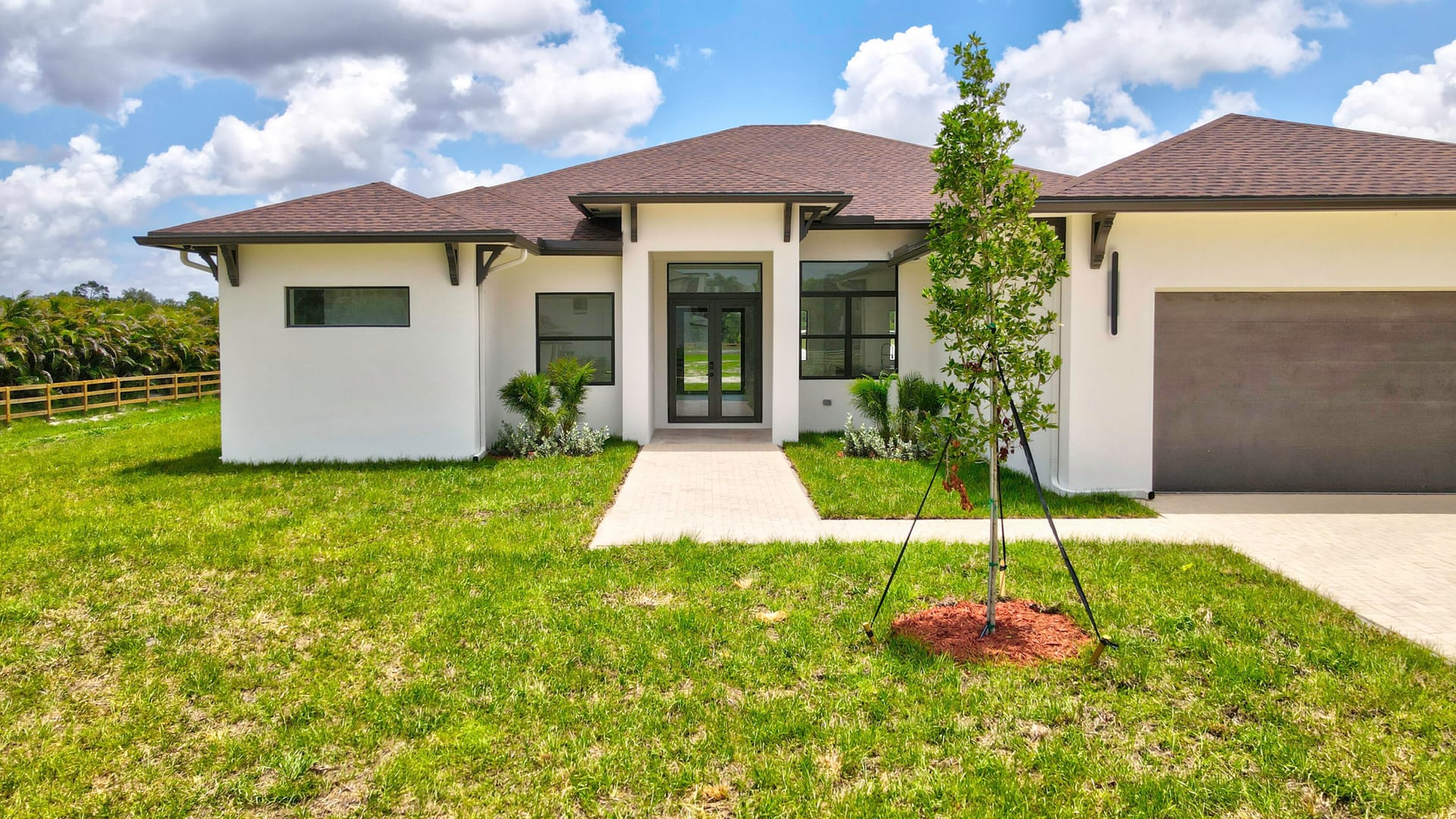 Residence photo 2