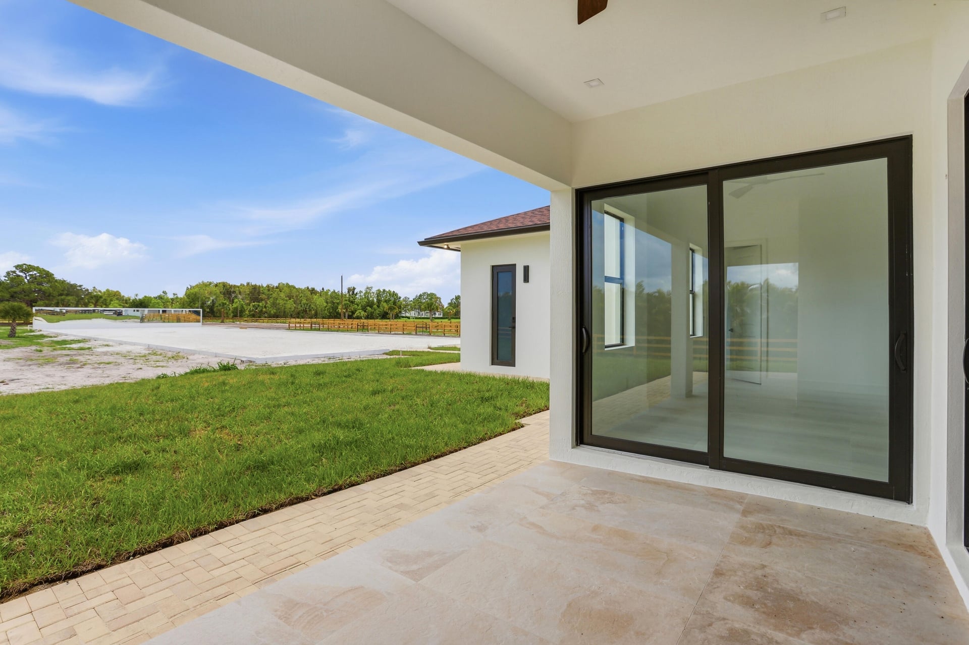 Residence photo 9