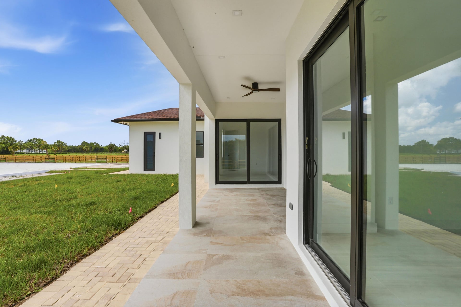 Residence photo 10