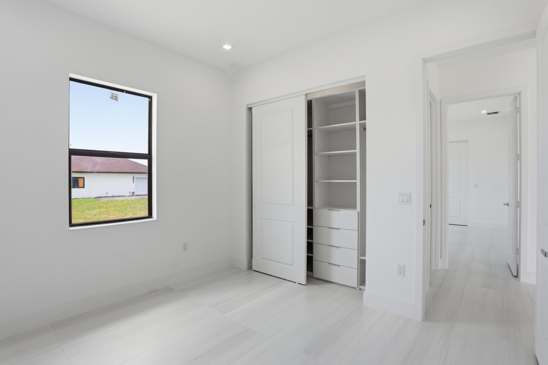 Residence photo 15