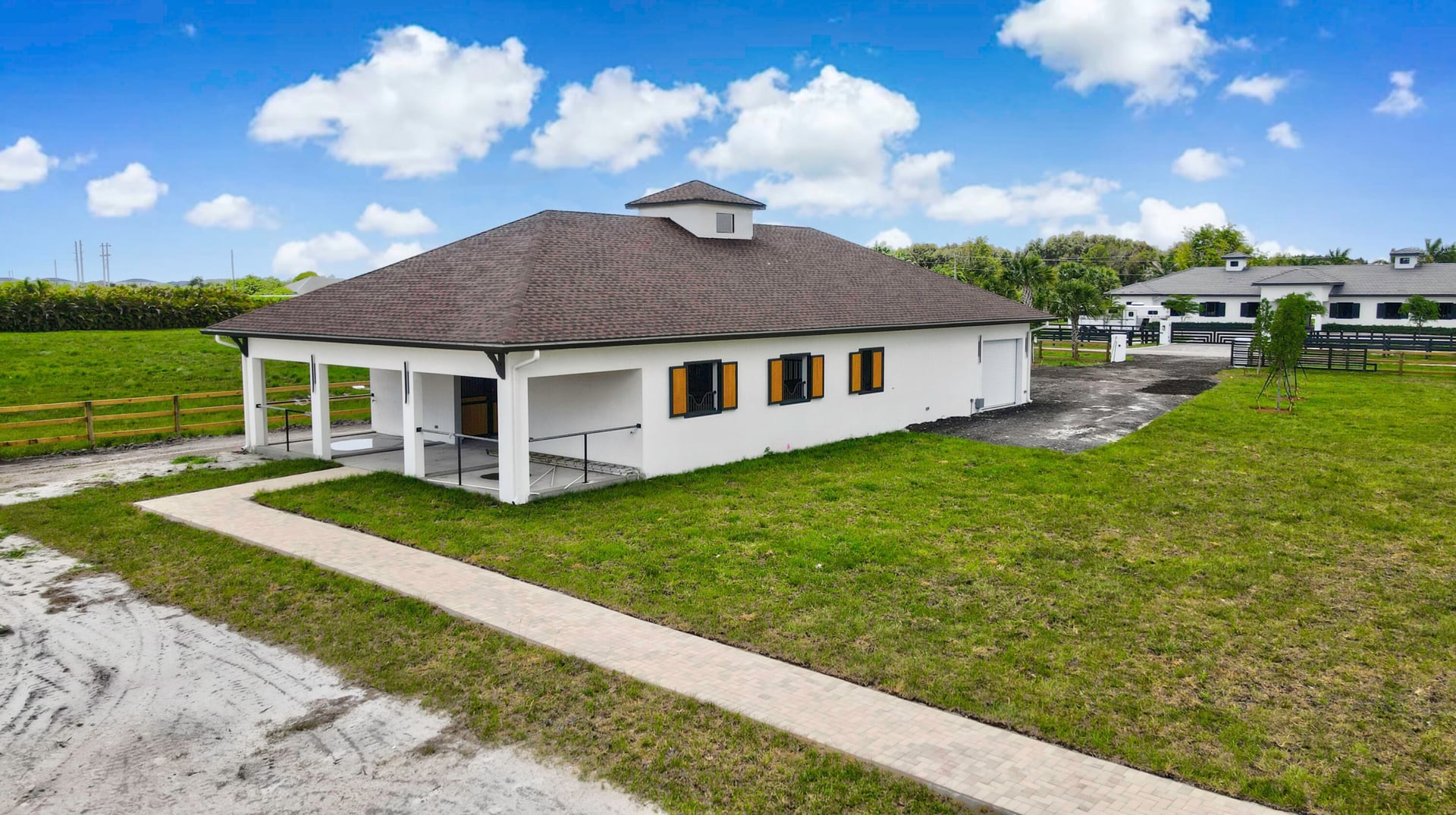 Residence photo 28