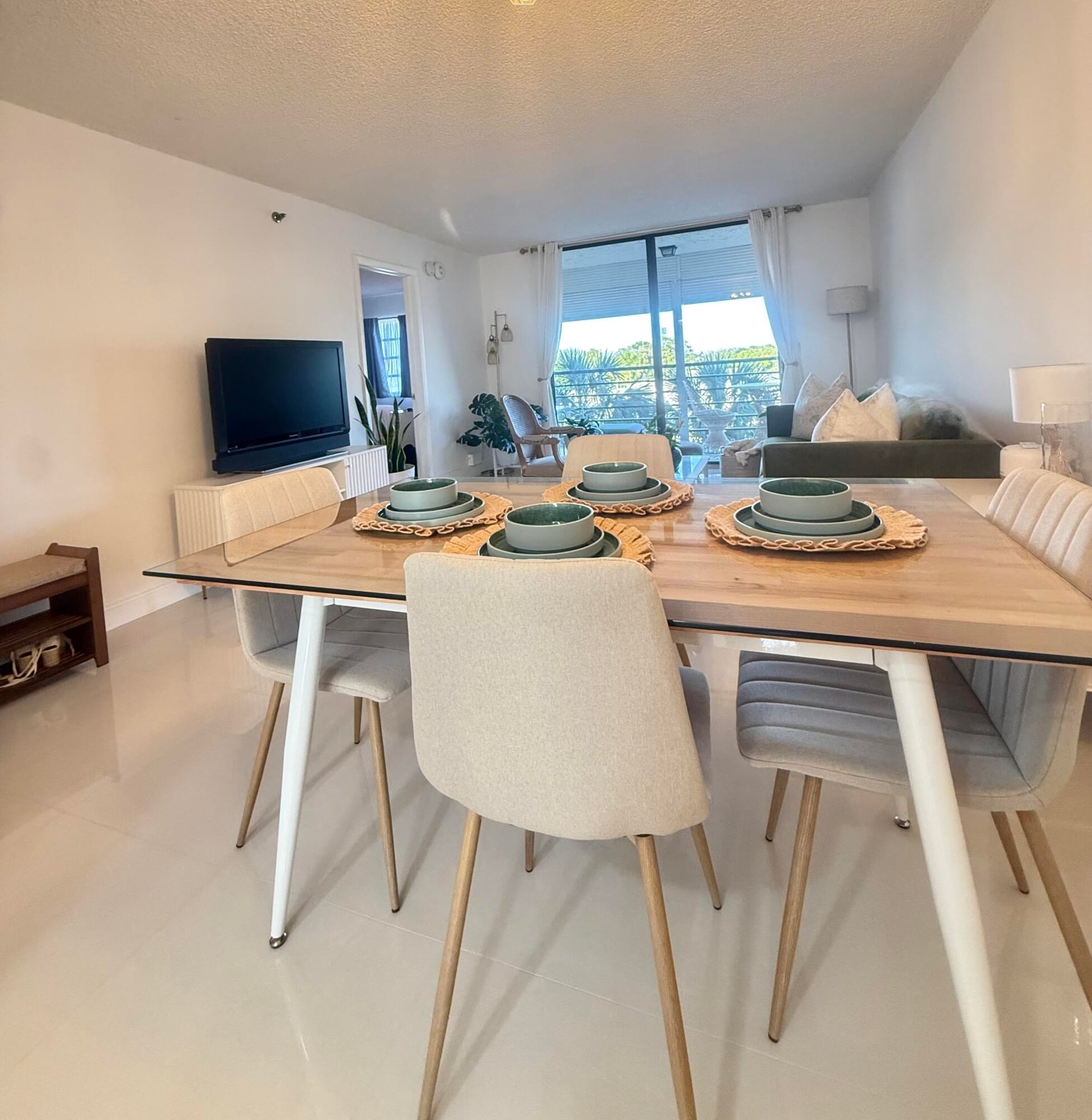  Unit 402 photo 6