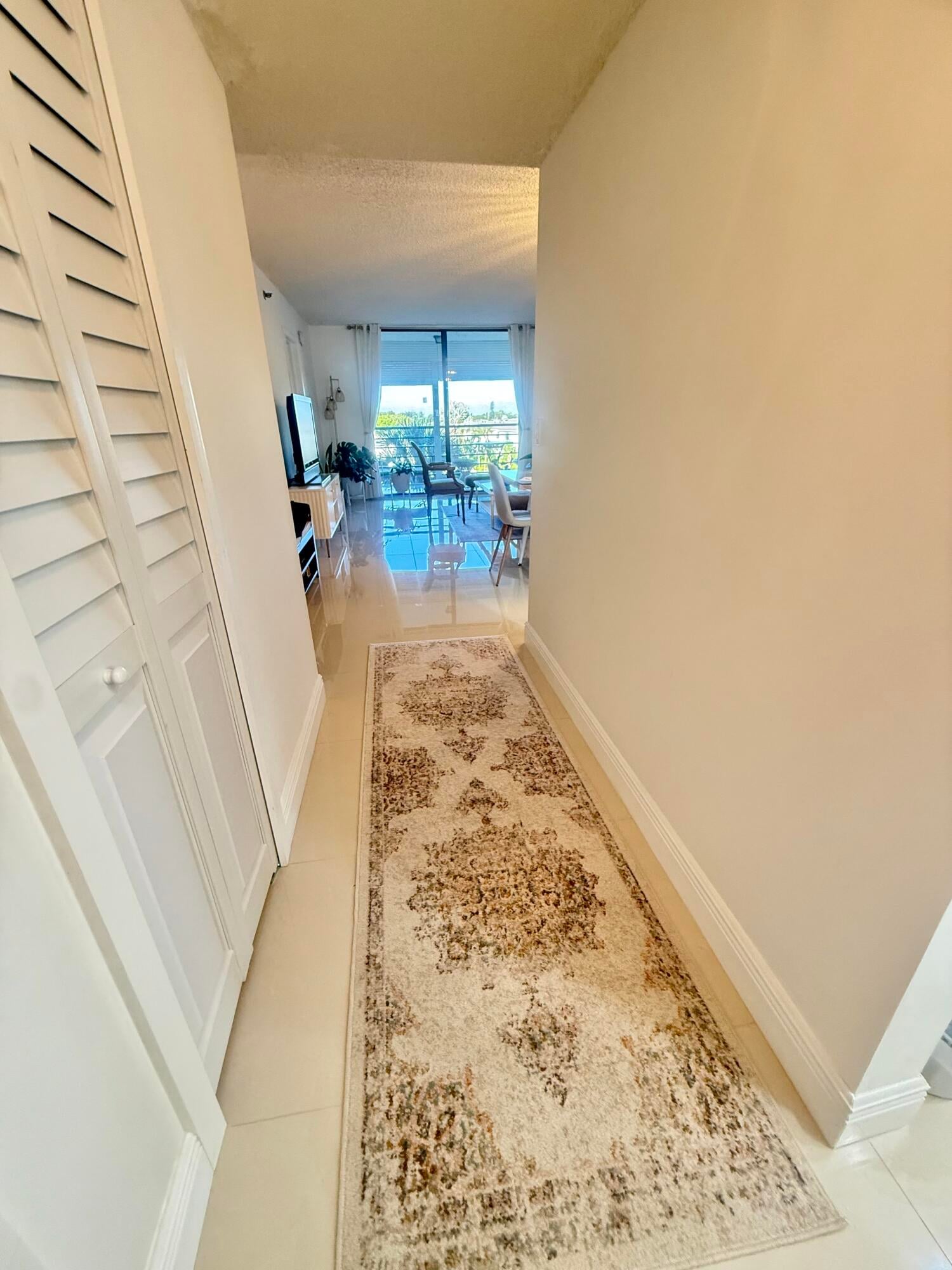  Unit 402 photo 23