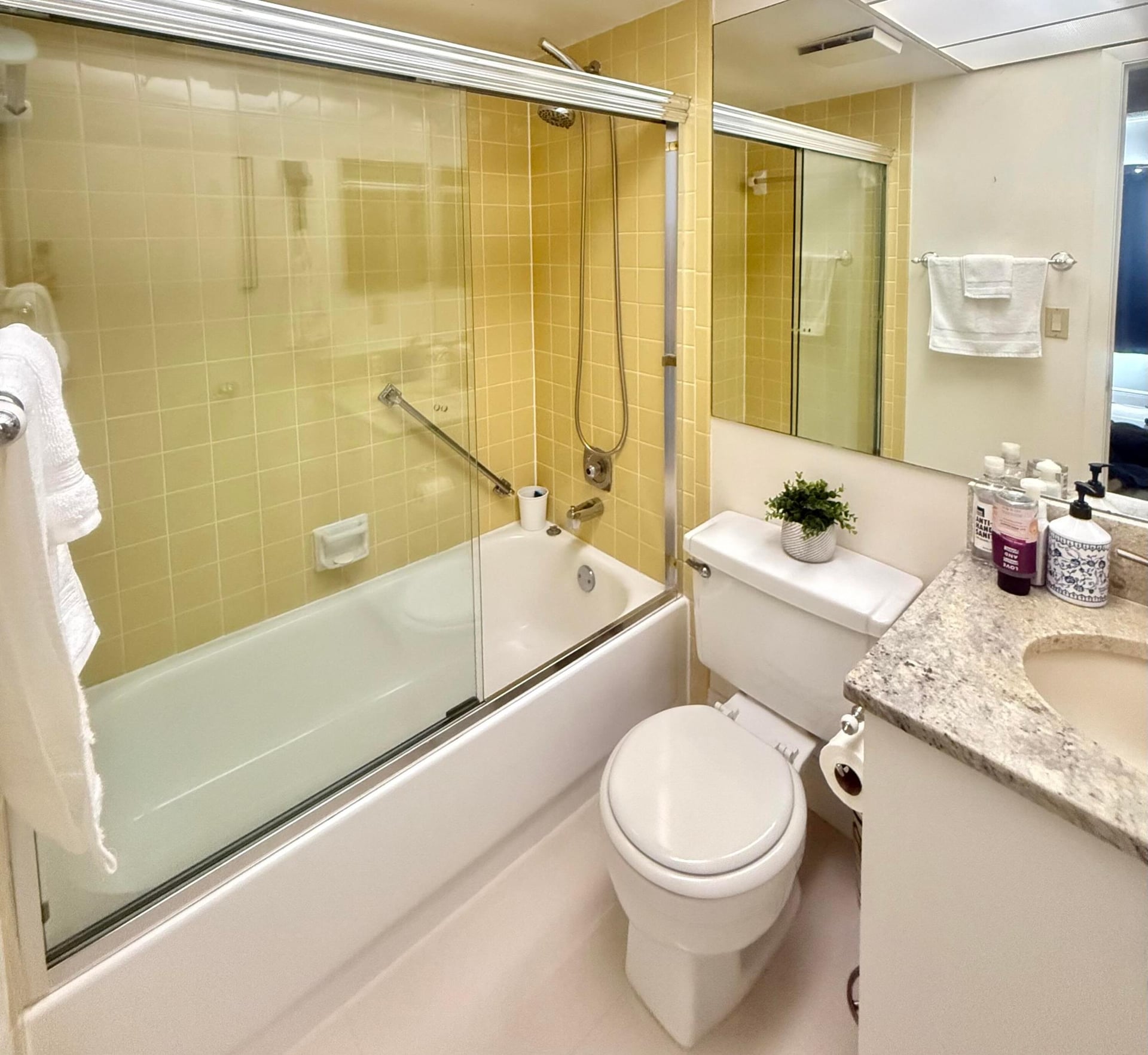  Unit 402 photo 25