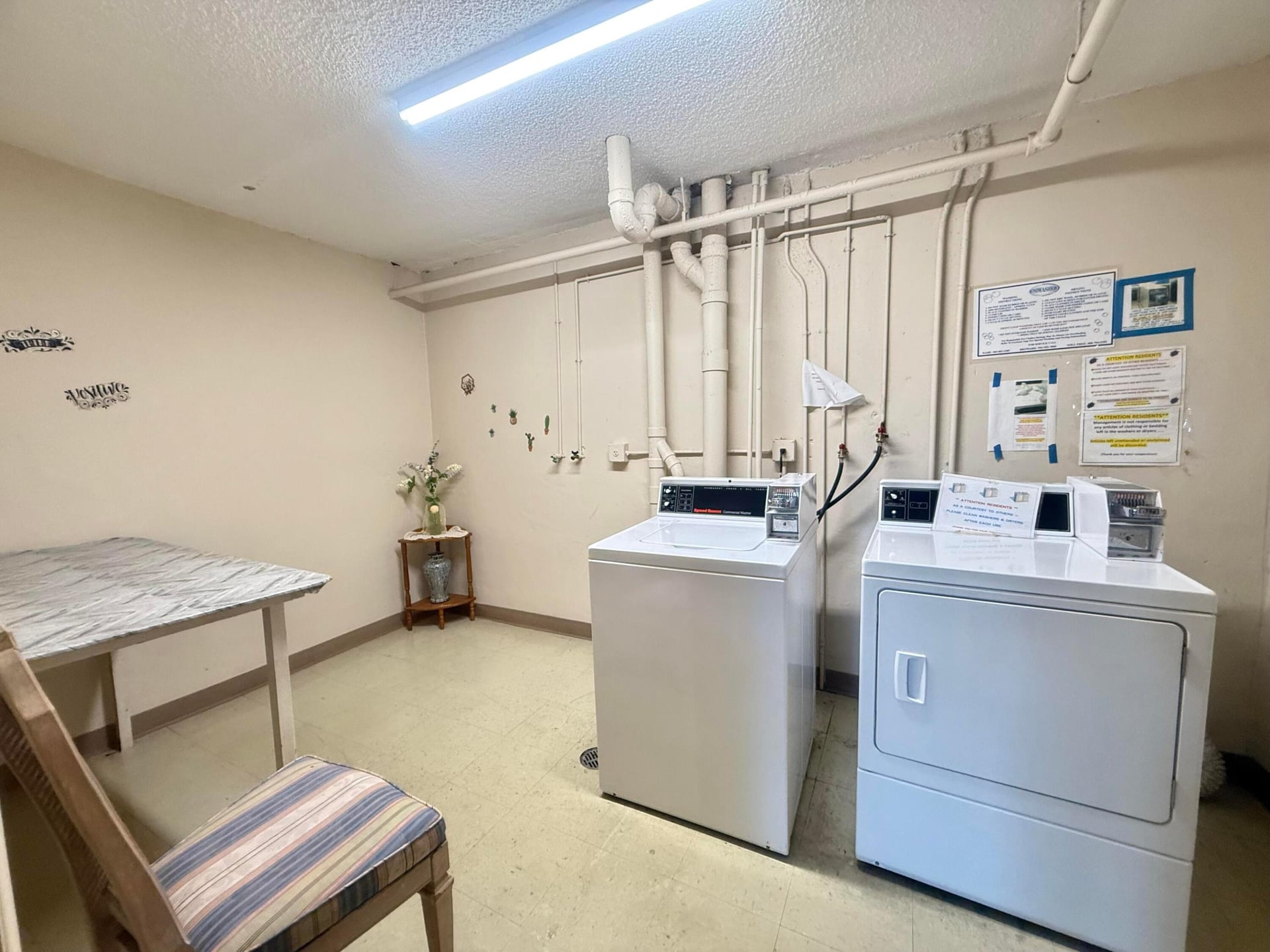  Unit 402 photo 27