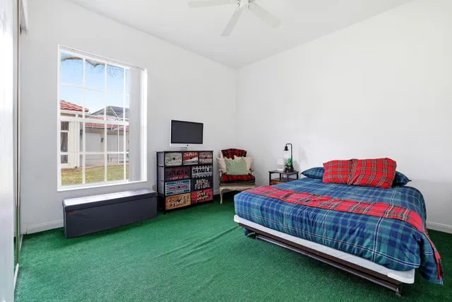 Residence photo 18
