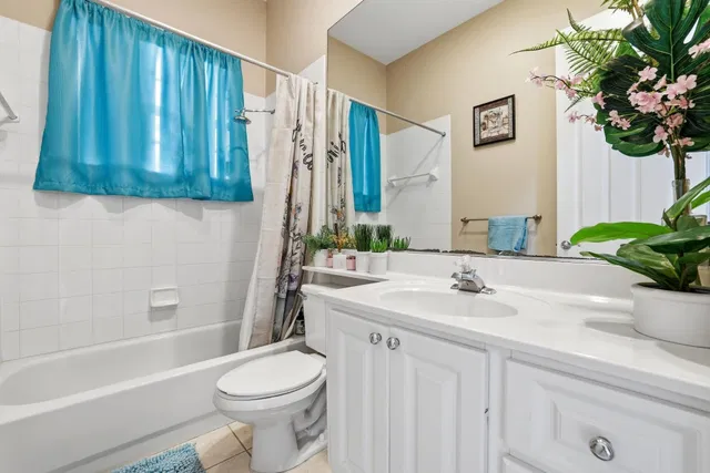 Residence photo 20