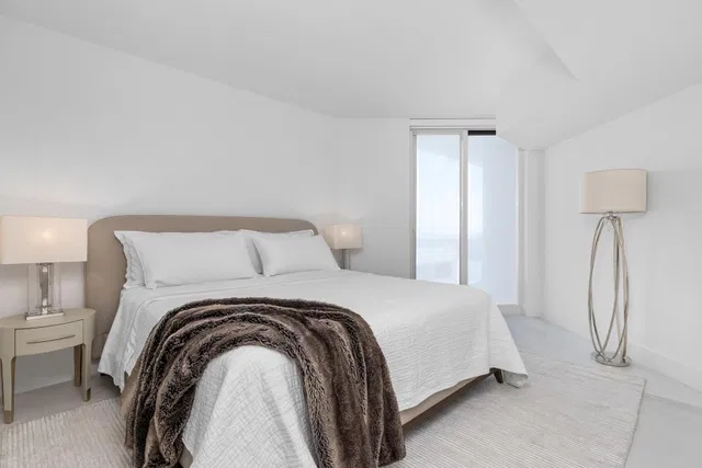 The Plaza of The Palm Beaches Unit 23A photo 13