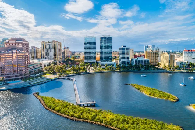 The Plaza of The Palm Beaches Unit 23A photo 17