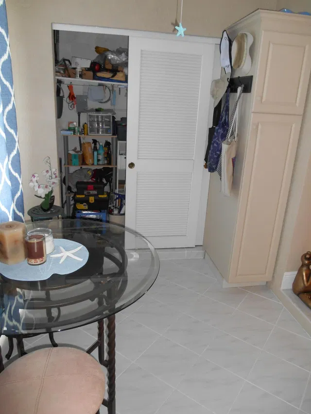 Unit 406 photo 13