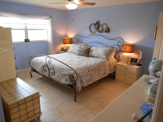 Unit 406 photo 21
