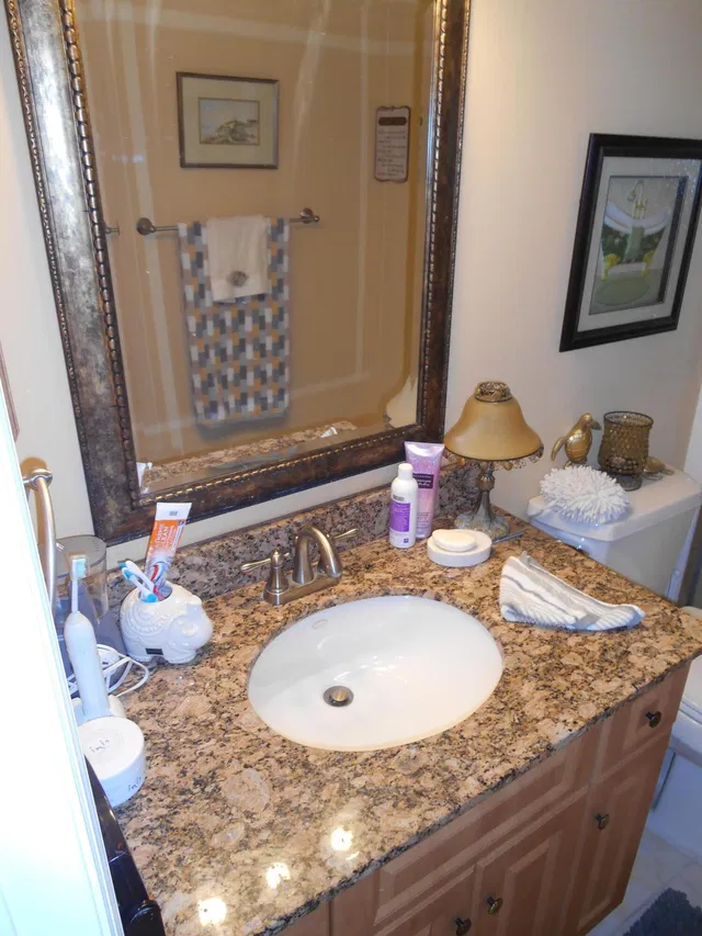 Unit 406 photo 23