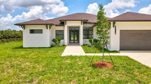 Residence photo 2