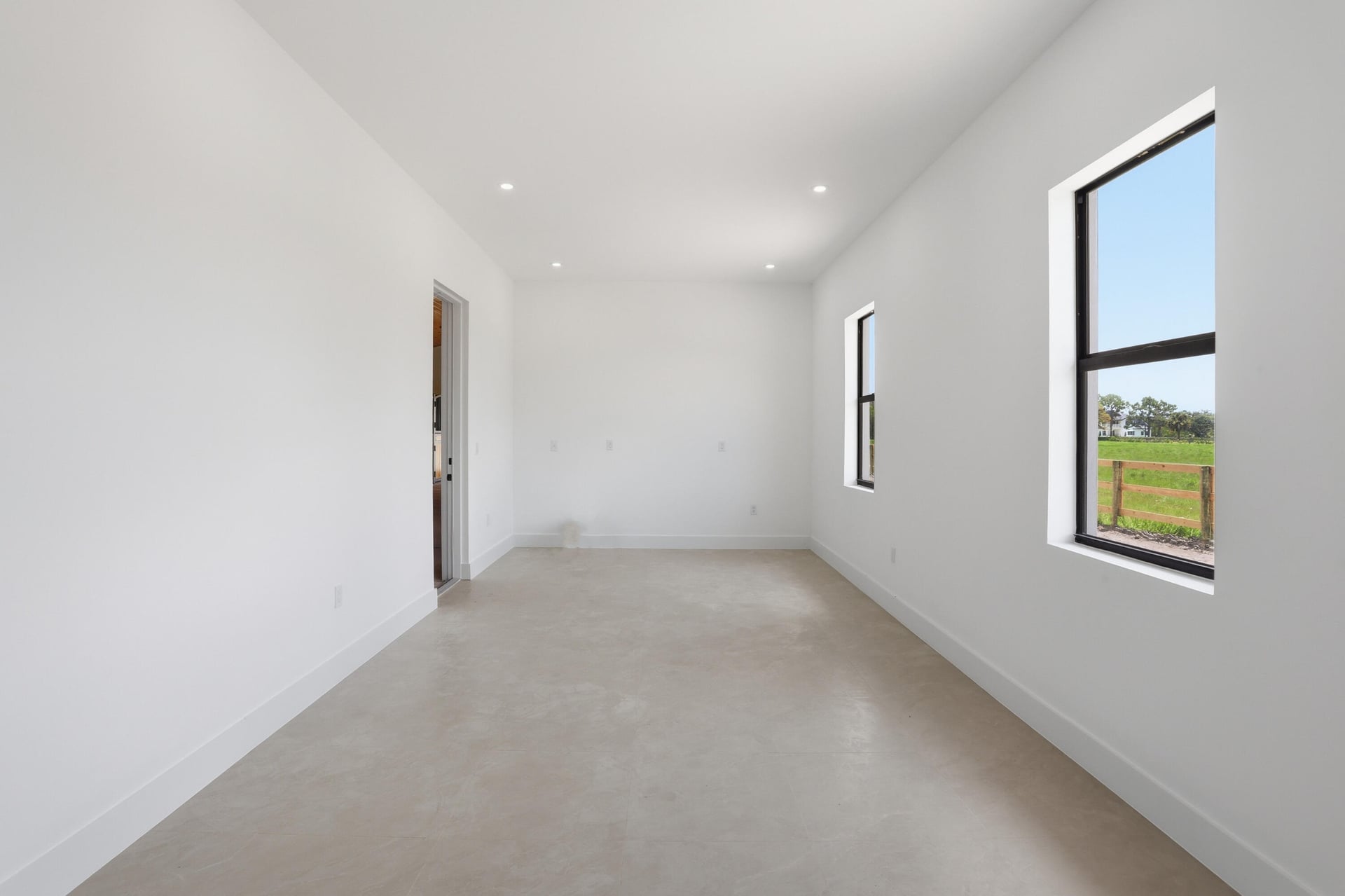 Residence photo 32
