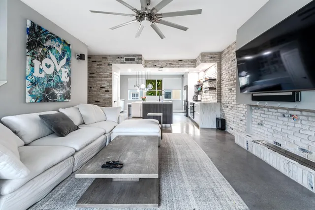 Downtown West Palm Beach Residence photo 12