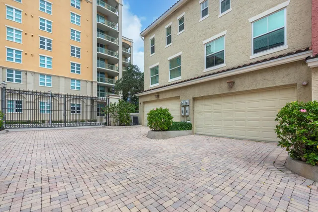 Downtown West Palm Beach Residence photo 24