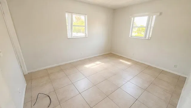 Unit 111 photo 14