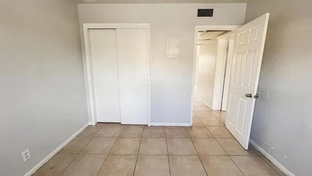 Unit 111 photo 15