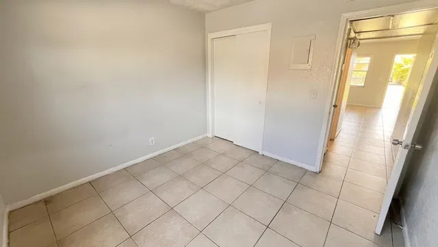 Unit 111 photo 16