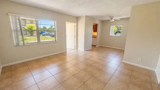 Unit 111 photo 19