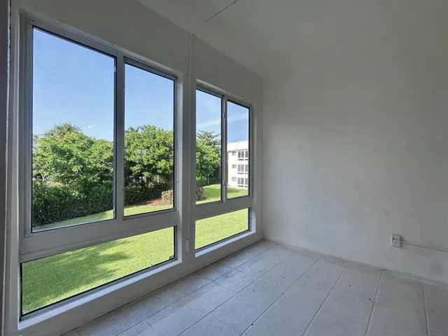 Unit 202 photo 15