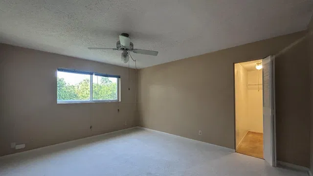 Unit 202 photo 22