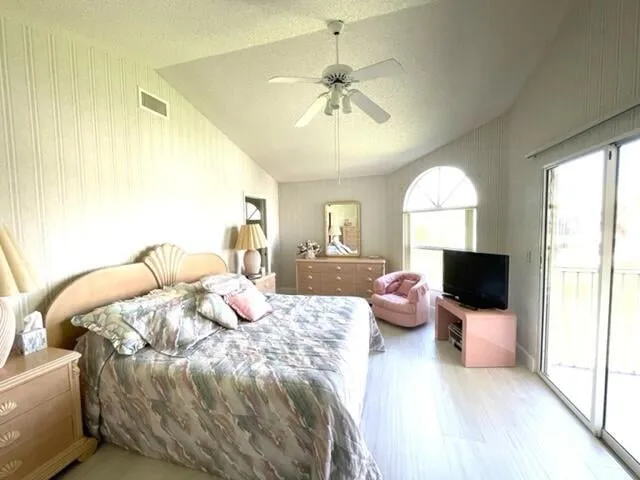 Residence photo 7