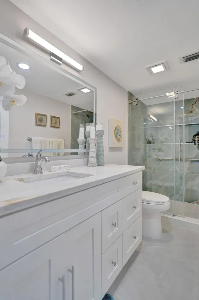 Unit 402 photo 21