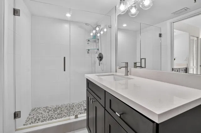 Unit 101 photo 36