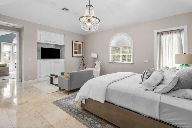 West Palm Beach Residence photo 17