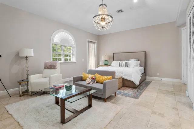 West Palm Beach Residence photo 18