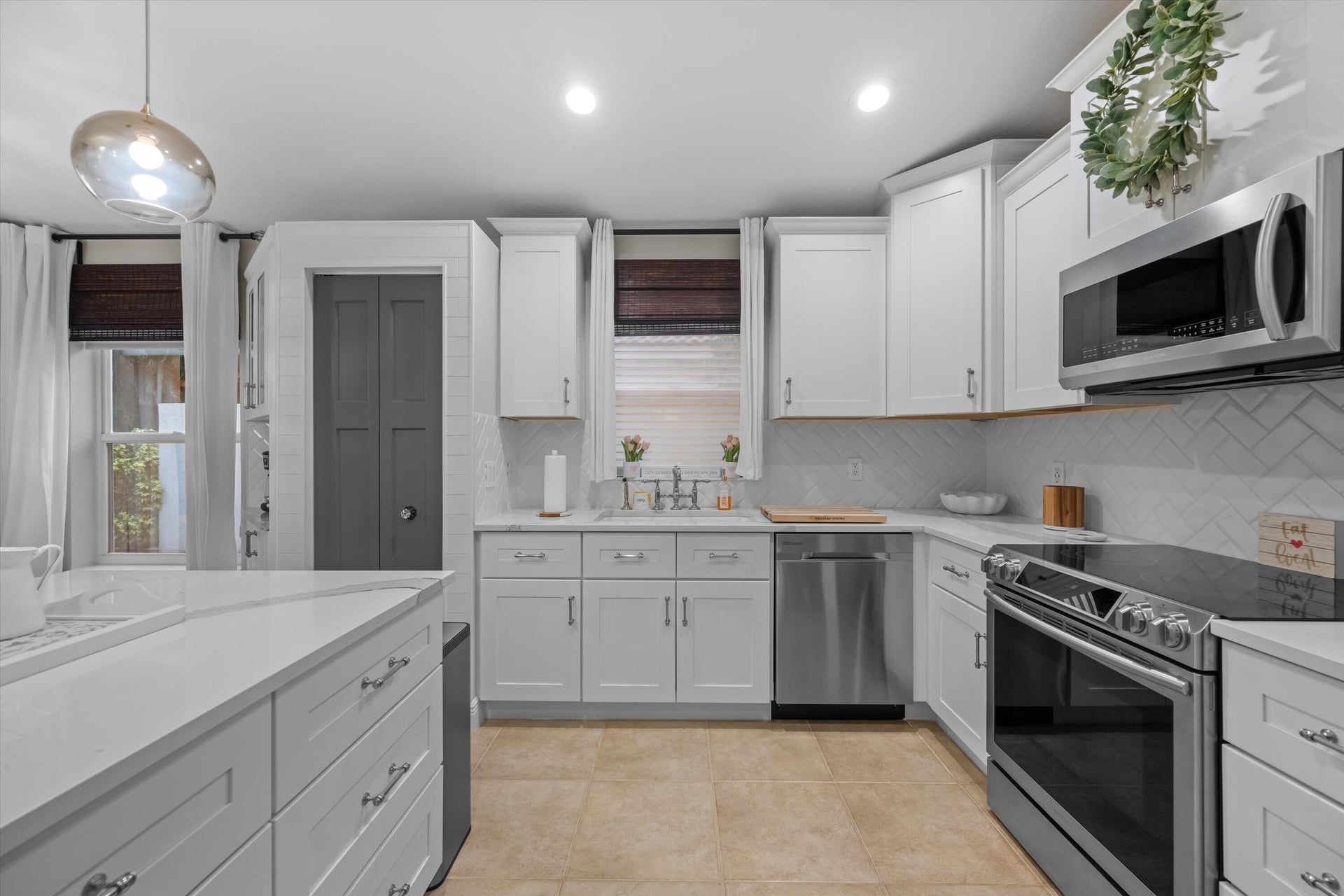 Residence photo 17