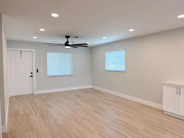  Residence photo 7