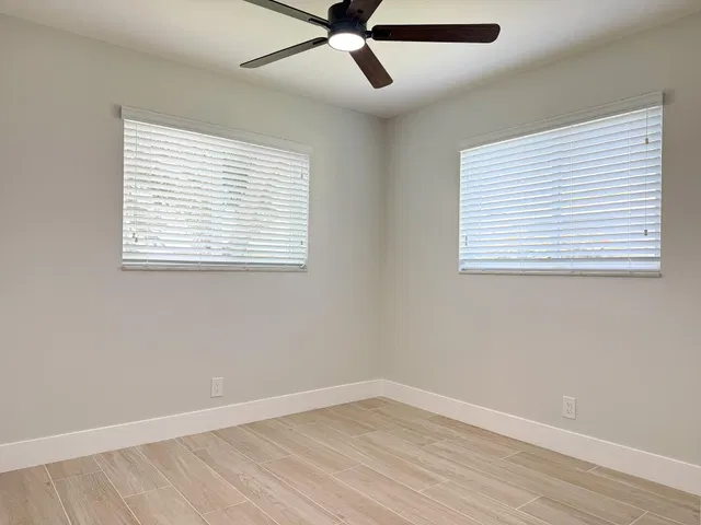  Residence photo 8