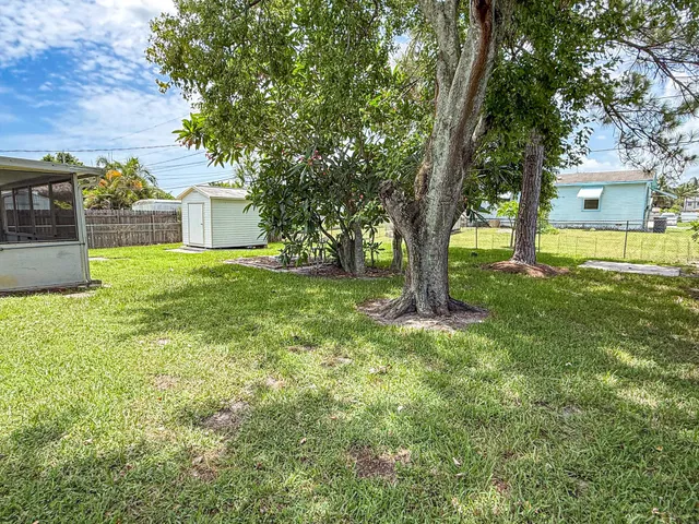  Residence photo 14