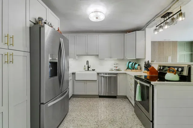 Residence photo 15