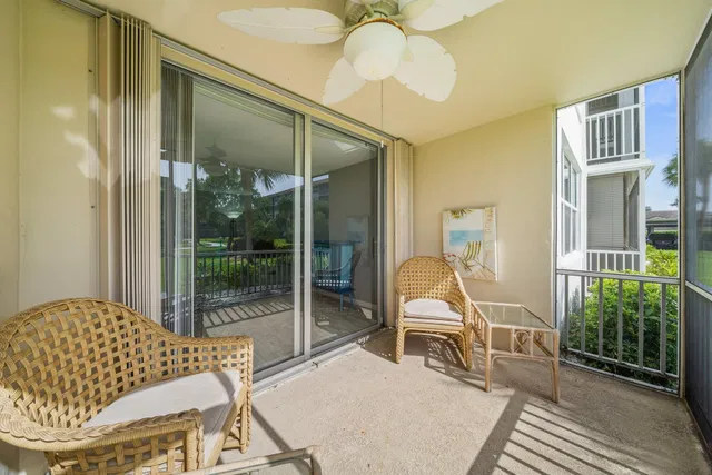 Unit 130 photo 20