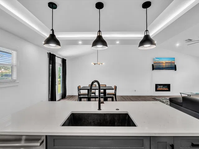 Residence photo 22