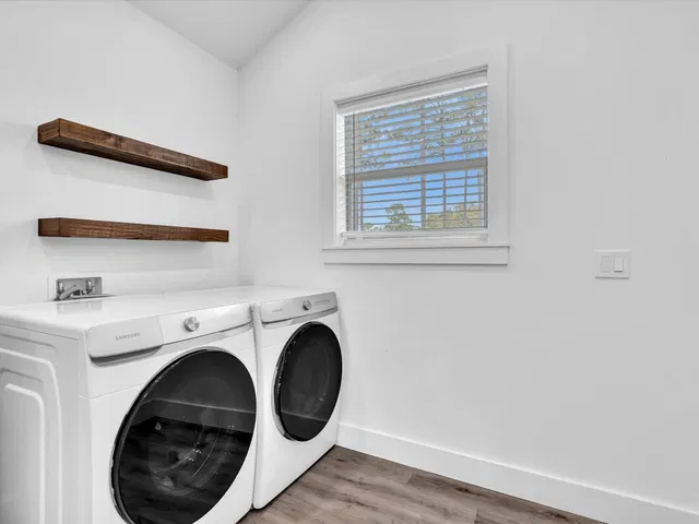 Residence photo 27