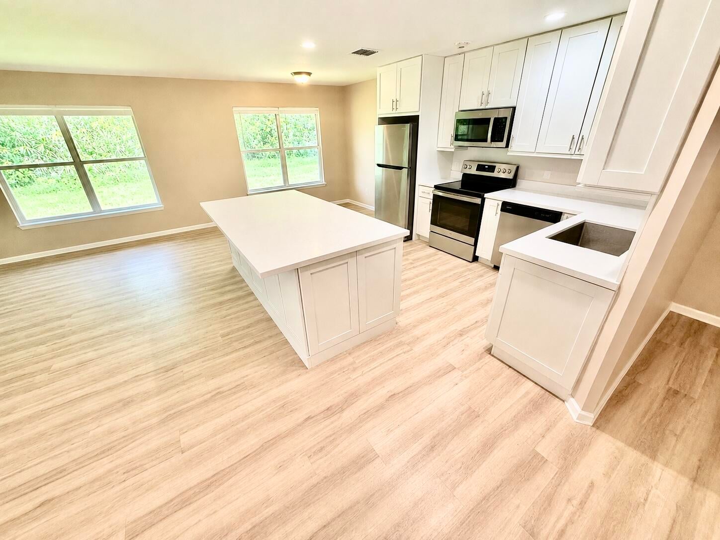 Residence photo 2