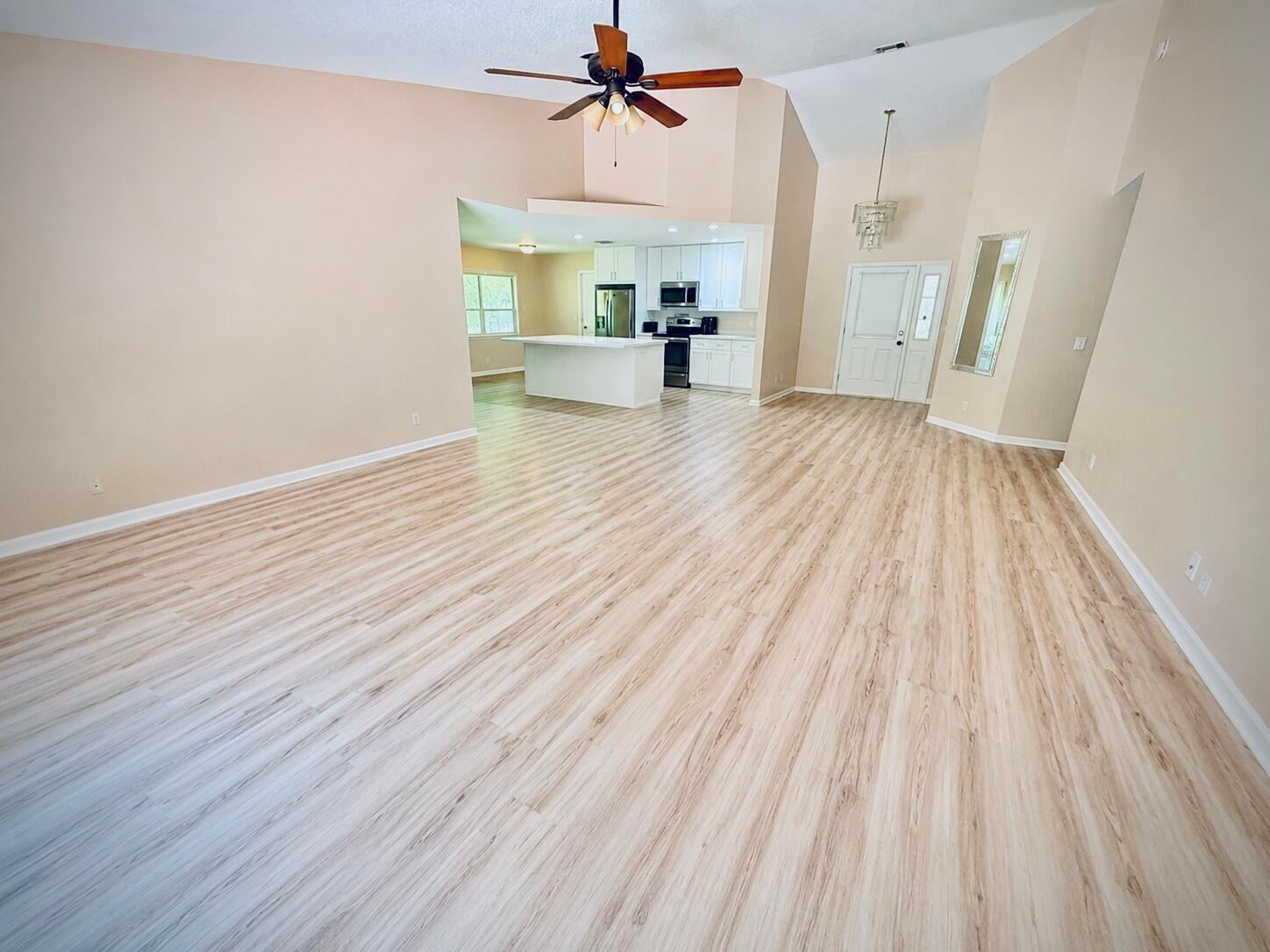 Residence photo 3