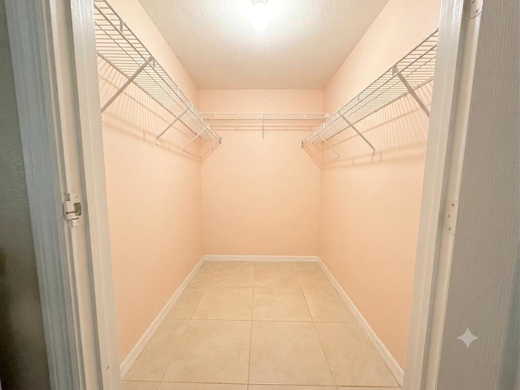 Residence photo 5